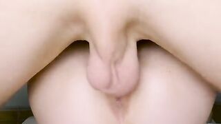 A man got his dick covered in cum when a girl squirted on it Amateur Squirting Porn