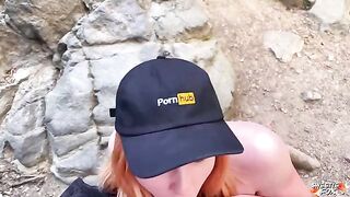 A girl is fucking like a whore in nature - Porneu