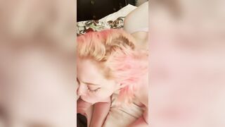 A woman became a cum mouth for her husband in a passionate act