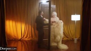 A gorgeous blonde babe relives her best fling ever with a big dick