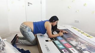I fucked my stepmom through a hole in the box, she thought it was dad
