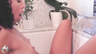 Passionate morning sex with a stunning babe is the best way to start the day