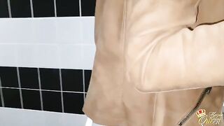 A nice woman has sex with a guy in the public toilet for money