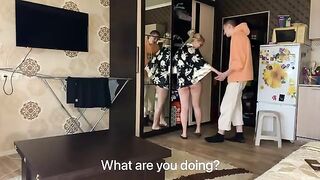 A hot mom did not wear panties and seduced a young man
