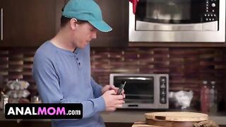 The boy was lucky to fuck hot MILF Dee Williams