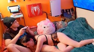 Gamer girl relaxes with a blowjob while playing Elden Ring, showcasing free use passion