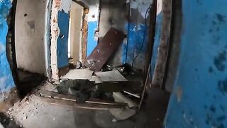 Exhibitionist girl gets fucked in an abandoned house PART 1
