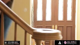 Riley Reid helps her bestie Carter Cruise practice to be a good masseuse