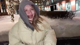 A pickup guy fucked a babe from the street without a condom, a risky move