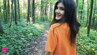 A hungry girl got sperm from a guy in the forest