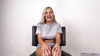 A girl with big natural boobs knows how to fuck and prove it