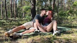 Public amateur couple has sex on a picnic in the park