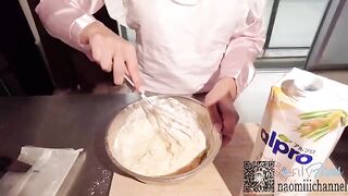 I don't want to cook, I want to fuck! - Girl masturbating