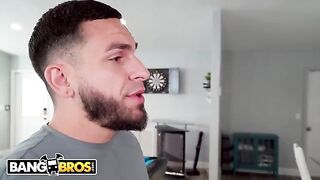 Peter Green is obsessed with Harley King's big ass in this steamy scene