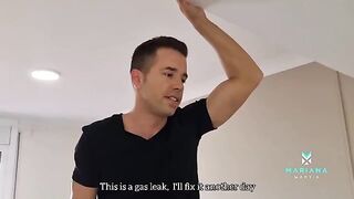 Air technician’s cumshot on my ass - Mariana Martix & Alberto Blanco