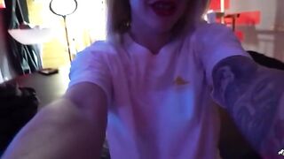 Behind the scene with Wet Kelly - Masturbating while watching actors playing and getting wet