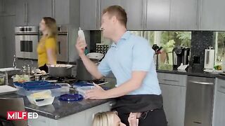 Hot housewife Rachael Cavalli’s pussy sauce is the best