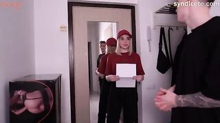 A sexy girl is working as a courier, and this job suits her perfectly