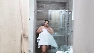 My stepsister savannah watson seduced me in the shower to fuck