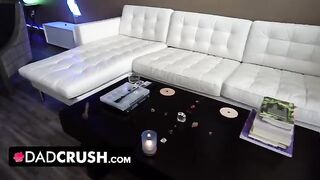 The stepdaughter's blowjob makes the stepfather forget his anger - DadCrush
