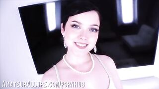 Cute girls Jade and Bella skillfully use their mouths to bring intense pleasure in this hot video