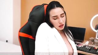 Virgin step son caught masturbating, makes mom pregnant accidentally