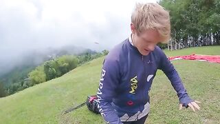 Sexx Sexxx has an extreme squirting orgasm while paragliding over the sea