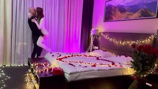 The best romantic gift for a beautiful girl on Valentine's Day