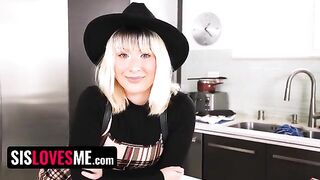 Step sister Jessie Saint gets her pussy filled with love potion cum