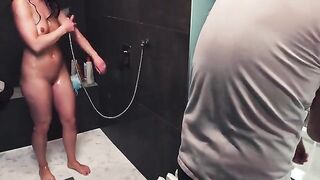 A hand job ended up a disaster in the shower with a brunette