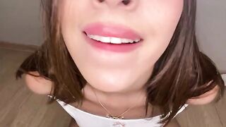 The sexy brunette Julie Oliver makes you a stunning blowjob