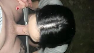 Babe is sucking dick in the park, getting cum on her mouth