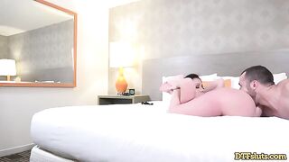 Jennifer White gets her pussy eaten and smashed by a dick in HD