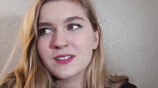 A Girl Is Fucking With Her Boyfriend on a Study Date
