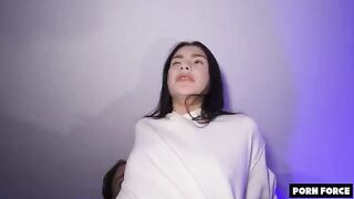 Brunette teen Matty achieved a squirting orgasm record in an intense session