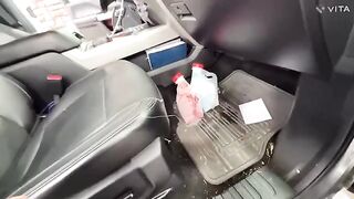 The guy met a girl in the store in the area and fucked her