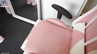 A cute girl asked her stepbrother to rate her blowjob skills