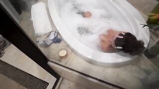 Stepbrother shared the bathroom, but he kept his pants on. It was a special moment!