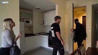 Villa Anderson tastes houses with her ass - intense anal action