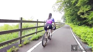 A couple enjoy romantic sex while cycling, completely naked!