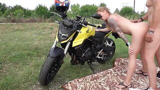 Hot mature with big boobs gets fucked by a stranger on a picnic