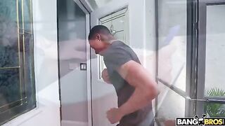 Man knocked a door by mistake, but got sex with a hot babe