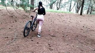 A bike ride ended with sex in the forest with a new friend