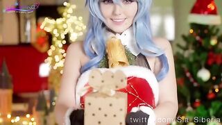 Sia Siberia is serving a sweet treat this Christmas, straight from her playful cosplay repertoire