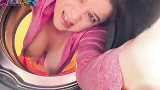 A hot MILF gets her asshole gapped after getting stuck in the washing machine