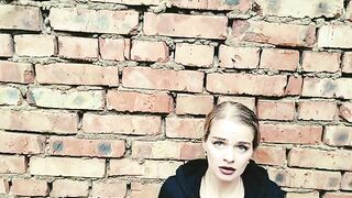 A cute girl is being hunted in a post-apocalyptic world on Halloween