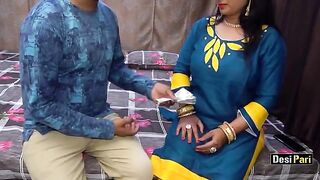 Desi Pari aunty fucks for money with clear Hindi audio