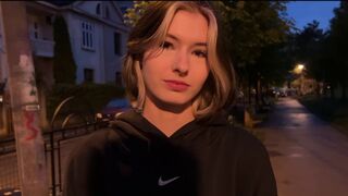An 18-year-old girl received a luxurious surprise on the first date