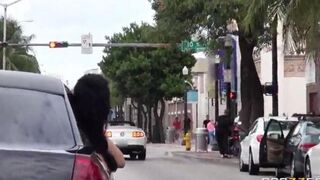 A man with his friends fucked in a car two whores