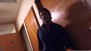 Babe has sex with her lover in the bar
